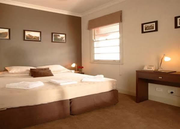 Royal Hotel Gympie Kültér fotó